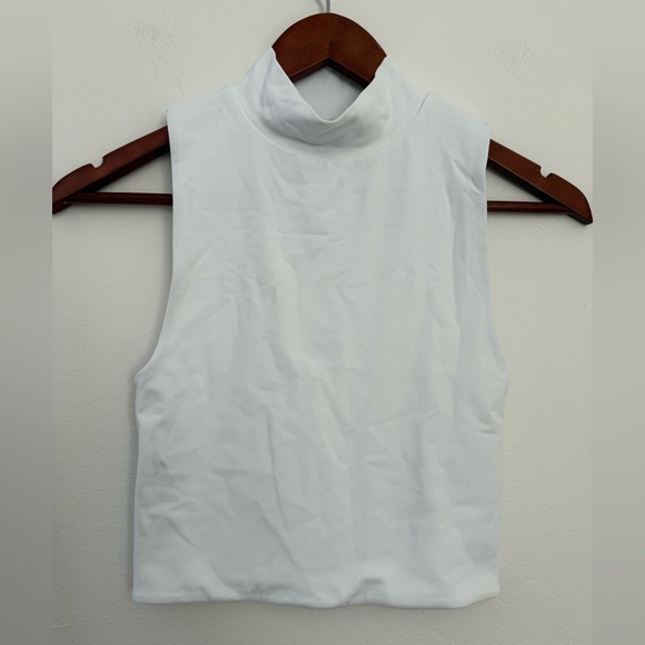 Aritzia Babaton Countour mockneck Tank White Size XS - Picture 3 of 5
